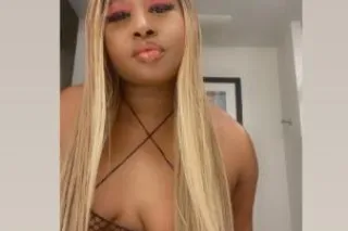 WATCH ME SQUIRT 💦💦💦💦 👑🚖Outcalls only if you provide uber ✈✈💰❄❄ FACE TIME SESSIONS AVAILABLE😘😘QUALITY OVER QUANTITY 😊😊🌅 l No broke men💵🍫🍫🍫 🇰🇷Everything Foreign is Better, - Image 1